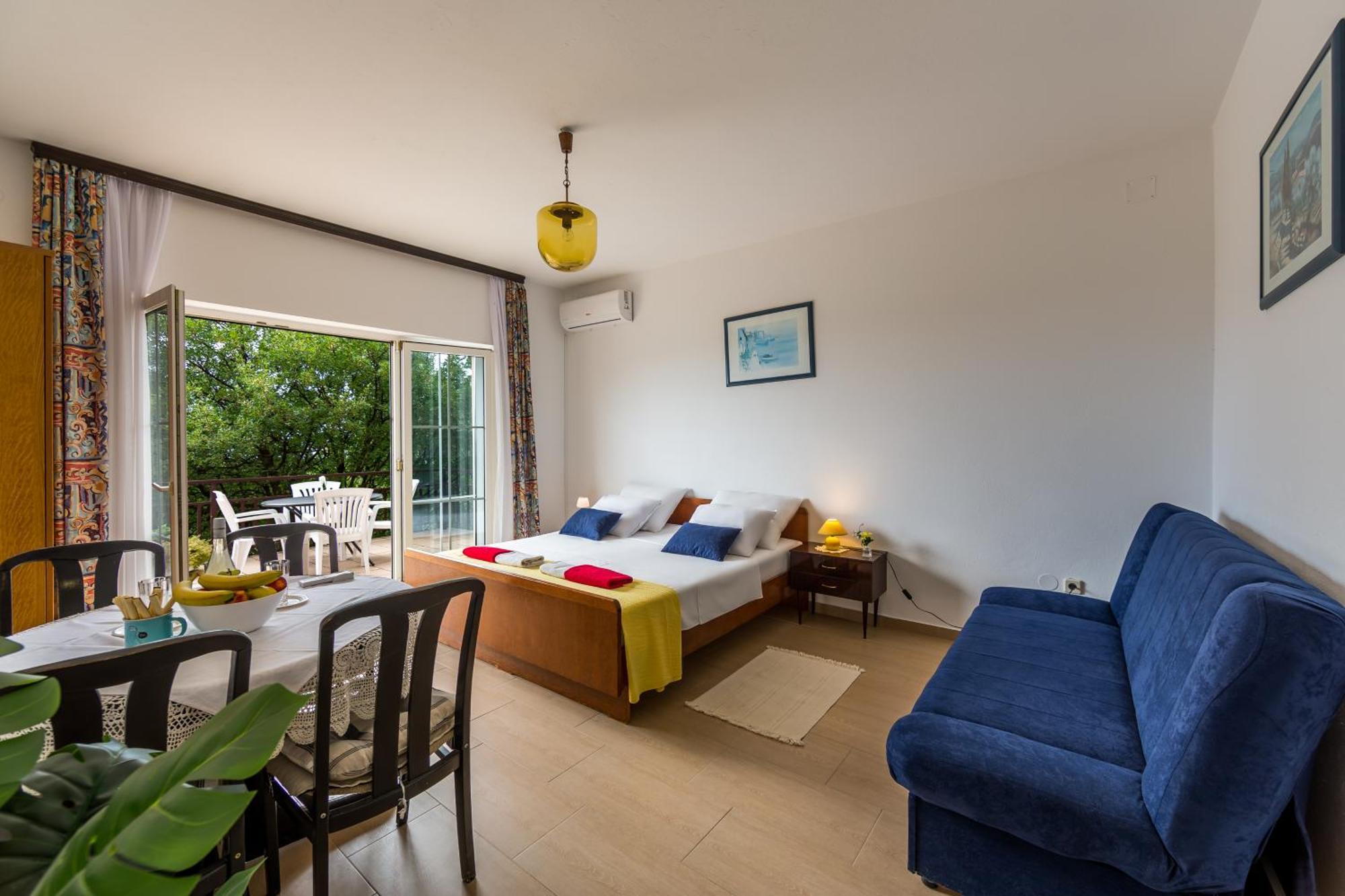 Apartments Claudia Šmrika 外观 照片