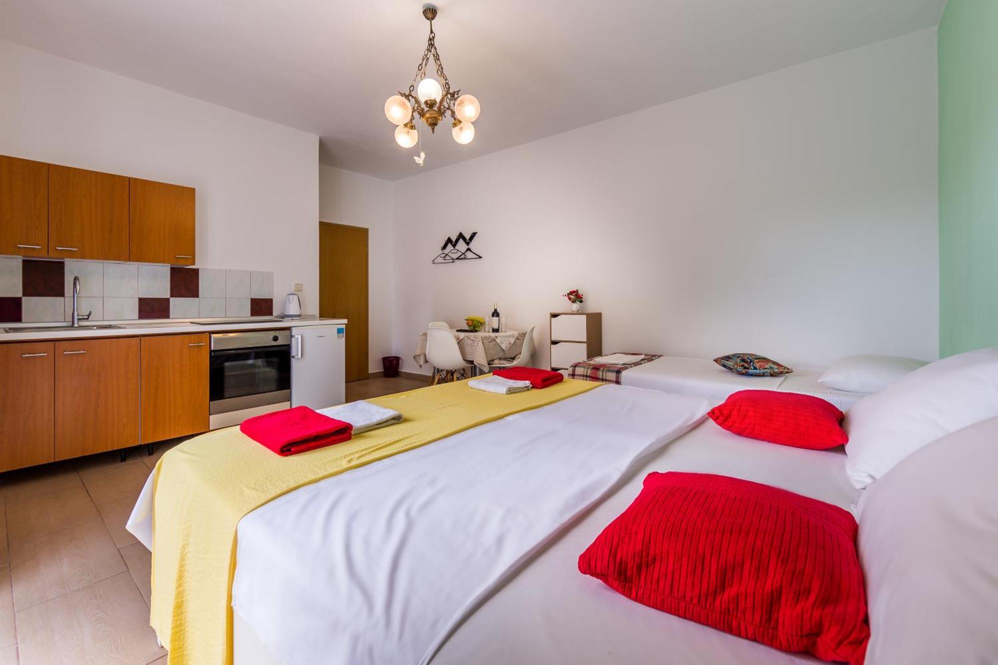 Apartments Claudia Šmrika 外观 照片