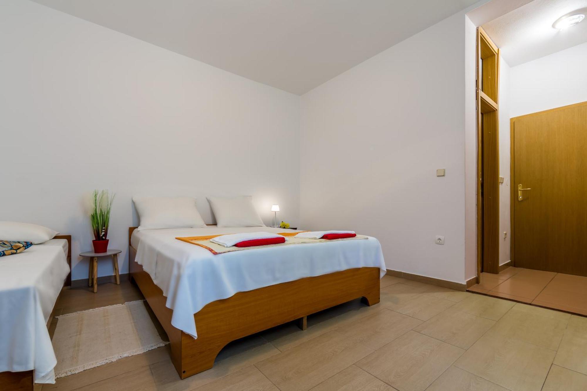 Apartments Claudia Šmrika 外观 照片
